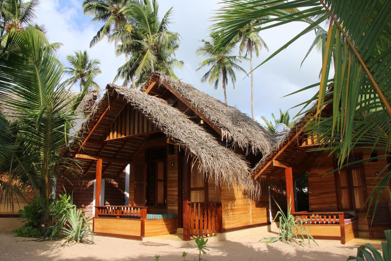 Shiva'S Beach Cabanas Тангалла Экстерьер фото
